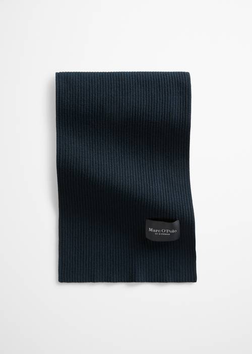 Strickschal Dark Navy in Frontalansicht