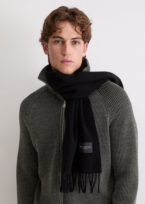 Fransenschal — Black