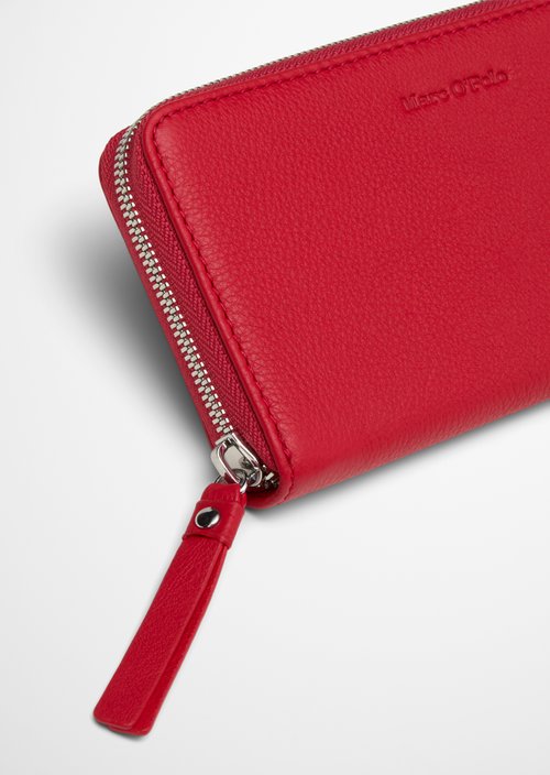 Purse — Shiny Red
