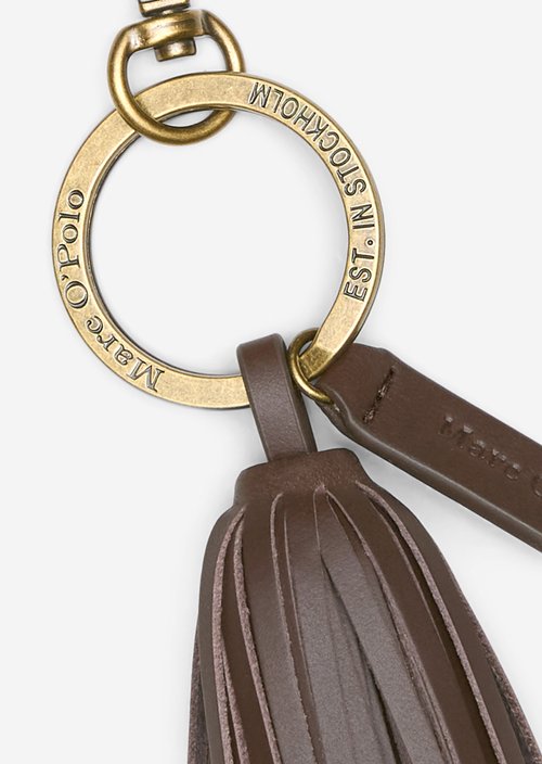 Key fob — Brown