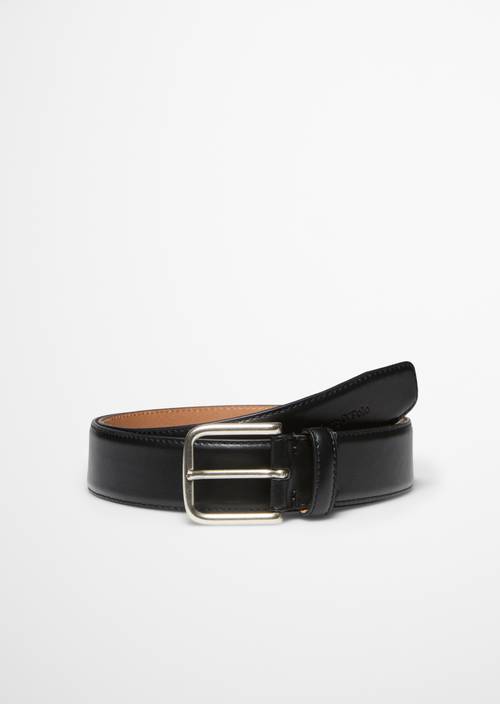 Belt Black in front view