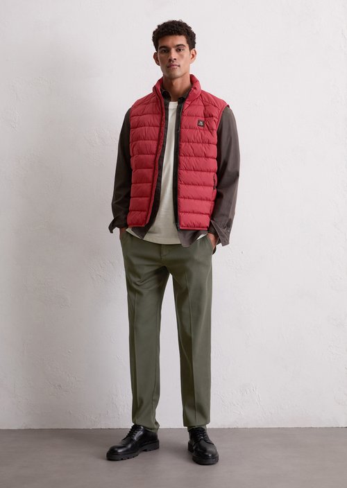 Regular quilted vest — Light Carmine