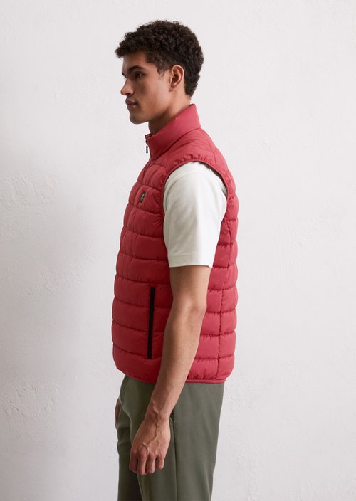 Regular quilted vest — Light Carmine
