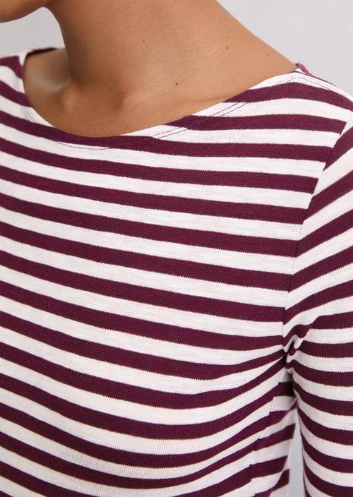 Gestreepte longsleeve regular Dark Red in detailaanzicht