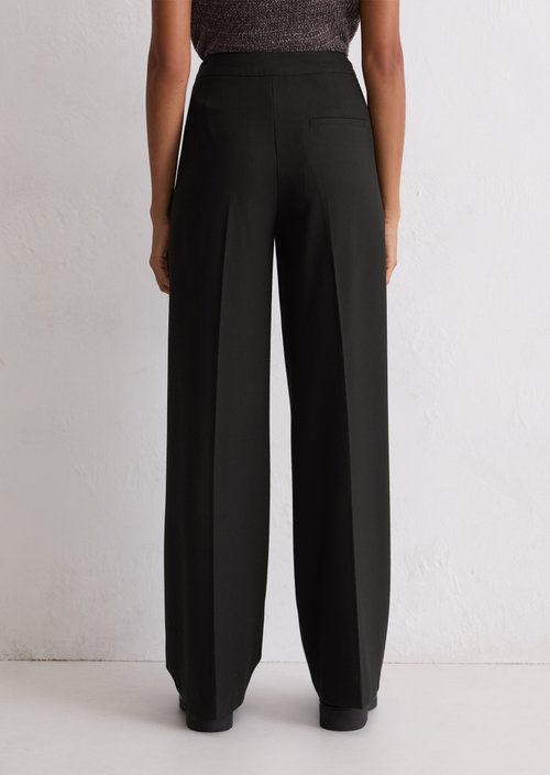 Culotte-style ankle length trousers — Black