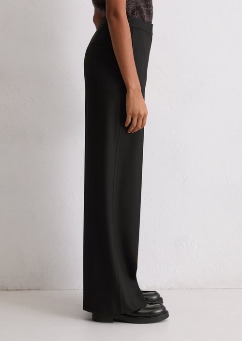 Culotte-style ankle length trousers — Black