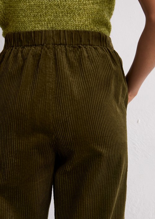 Relaxed corduroy trousers — Mossy Olive