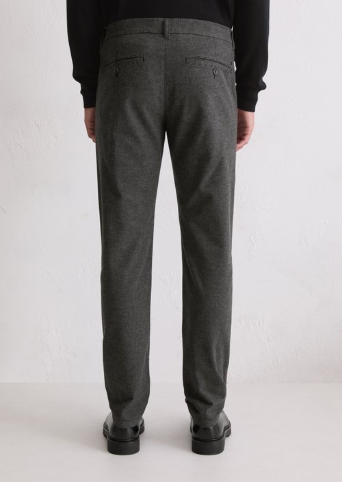 Chino model Stig shaped — Dark Grey