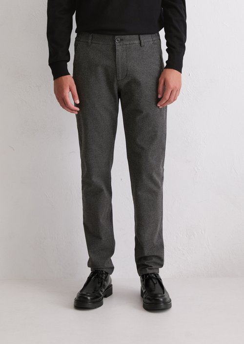 Chino model Stig shaped — Dark Grey