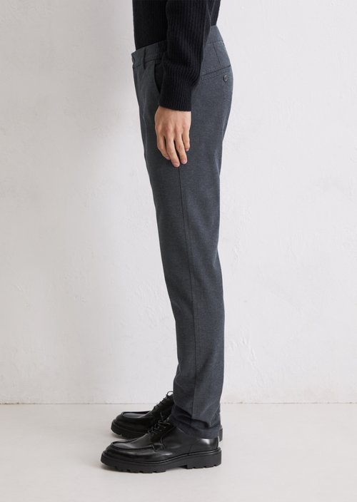 Chino model Stig shaped — Dark Blue