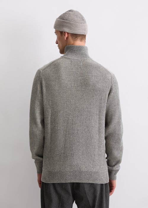 Troyer regular — Medium Grey (alternate view)