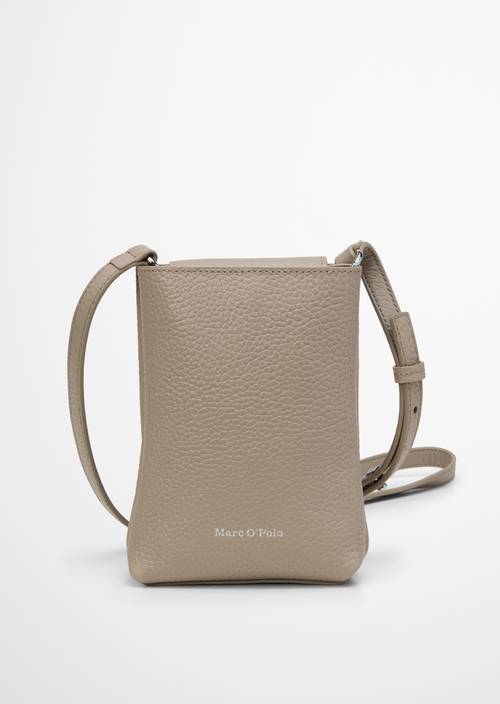 Smartphone case Chalky Mauve in front view