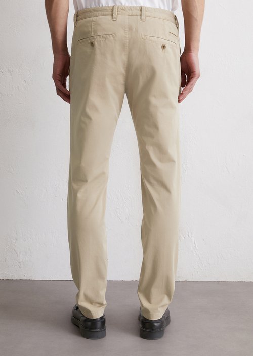 Chino model Malmö slim — Soybean