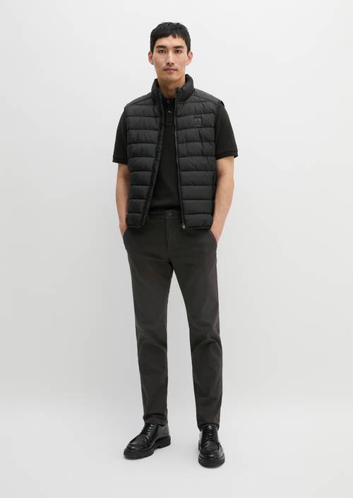 Chino model Stig shaped Broken Graphite in front view