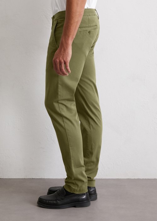 Chino model Stig shaped — Olive