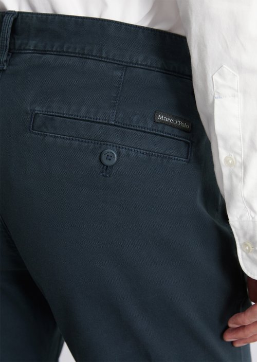 Chino model Stig shaped — Navy Teal