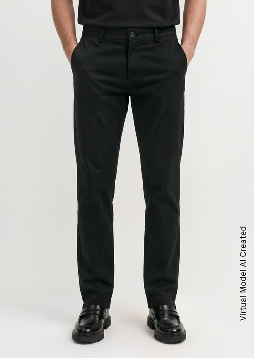 Chino model Osby tapered — Black