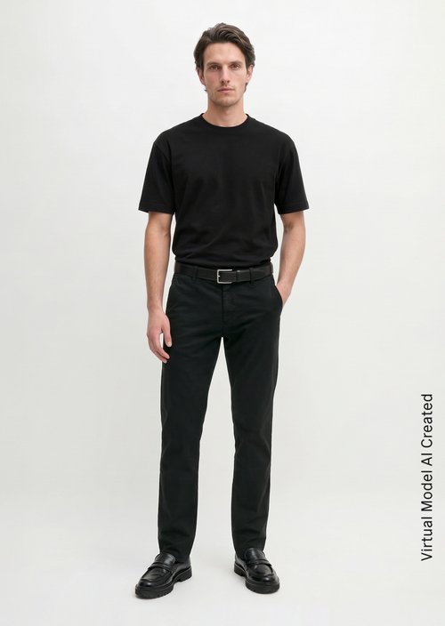 Chino model Osby tapered — Black