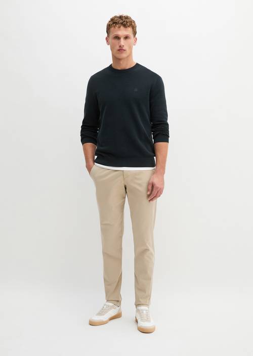 Chino model Osby tapered Pure Cashmere in front view