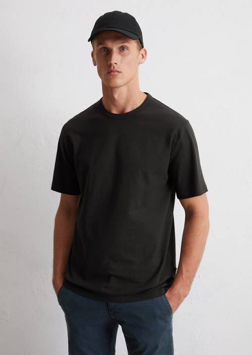 T-shirt regular Black in front view