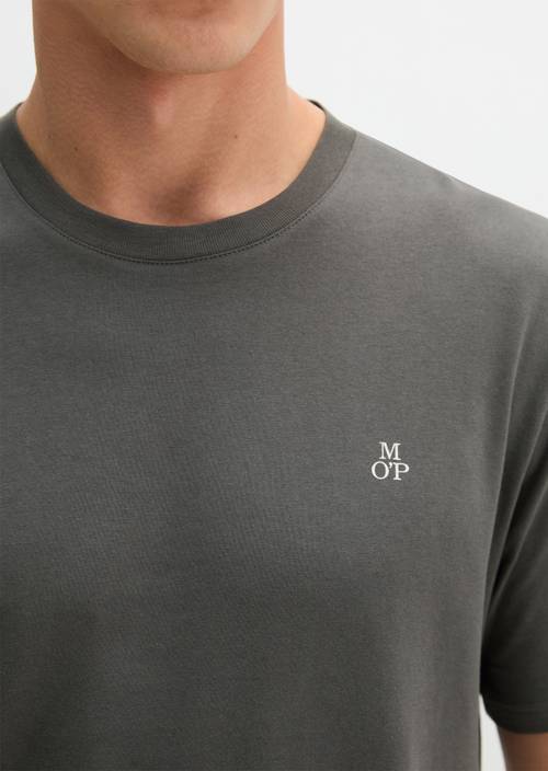 T-Shirt regular garment-dyed Light Graphite in Detailansicht