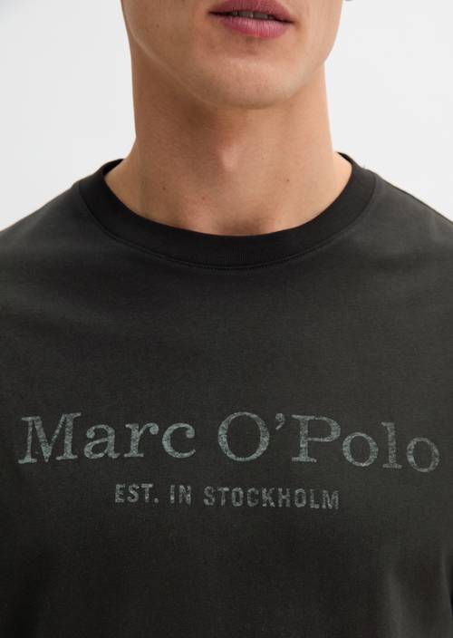 T-shirt regular Black en vue détaillée