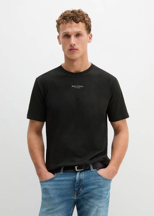 T-shirt regular Black in front view