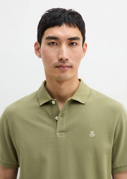 Koszulka polo Piqué regular Olive w widoku z przodu