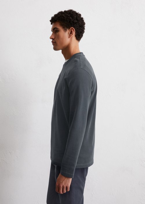 Long sleeve top in a regular fit — Dark Navy