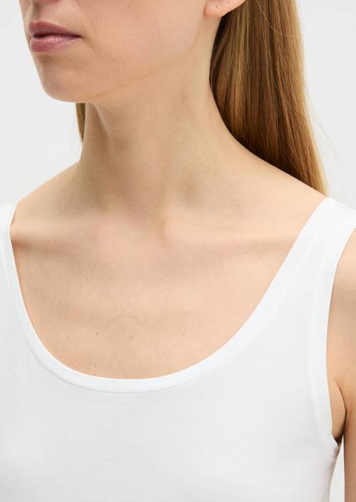 Tanktop slim White in Detailansicht