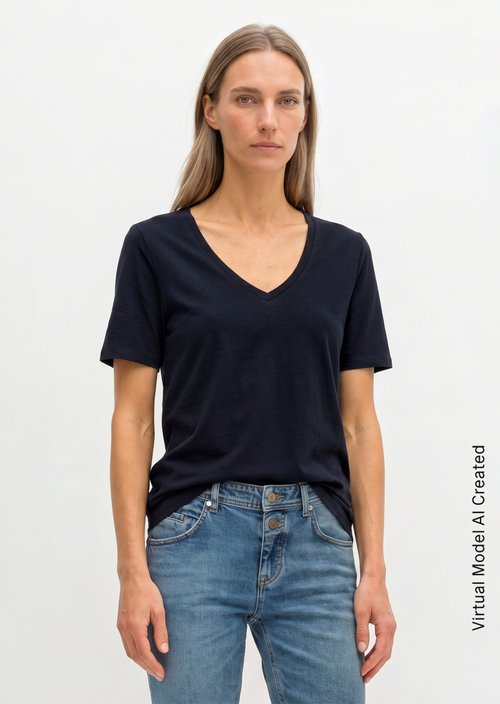 V-neck T-shirt, regular fit — Maniac Midnight
