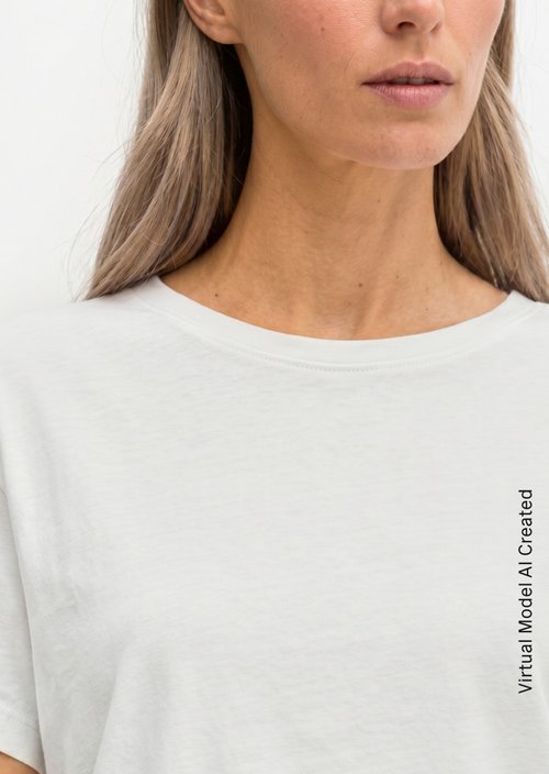 Loose basic T-shirt — White