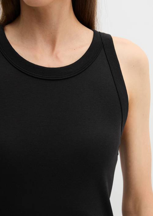 Regular tank top Black in detail view