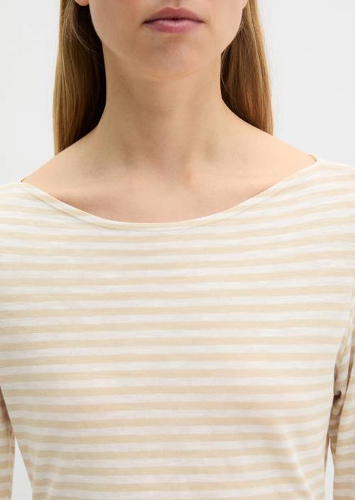 Longsleeve regular Light Beige in detailaanzicht