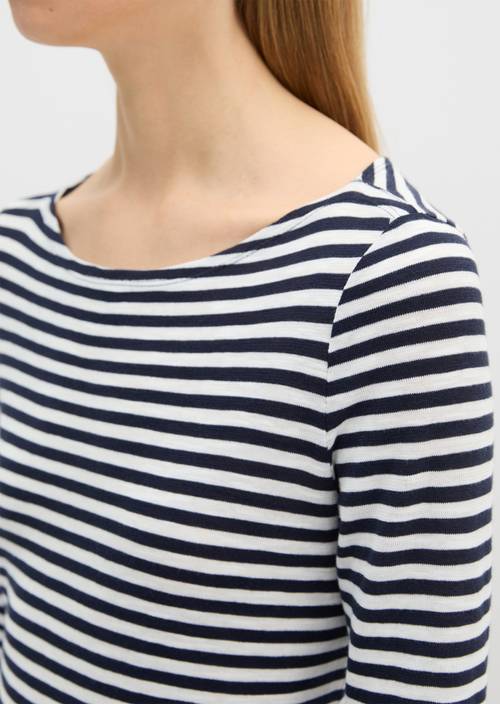 Longsleeve regular Dark Blue in detailaanzicht