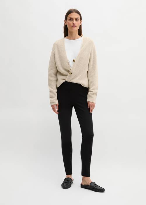 Legginsy skinny Black w widoku z przodu