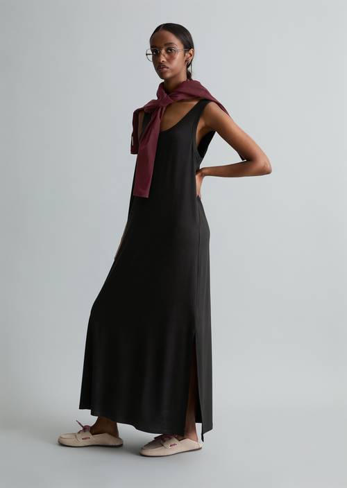 Luźna sukienka z dżerseju Black w widoku z przodu