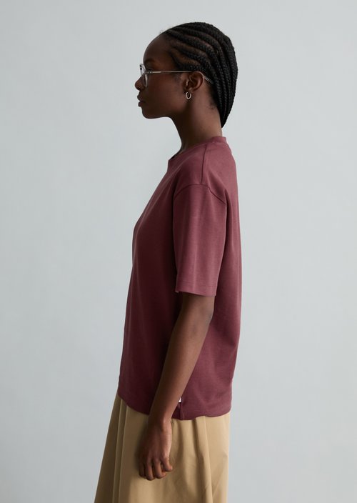 T-shirt regular — Merlot Red