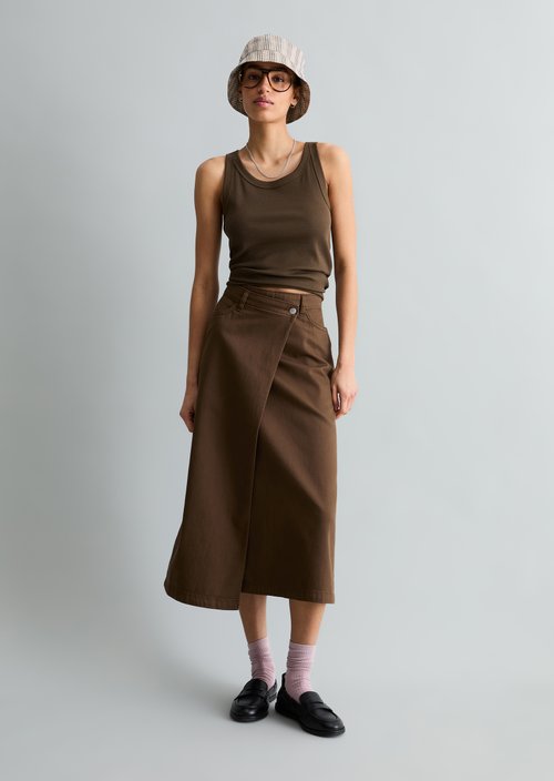 DfC ribbed tank top slim — Hazelnut Brown