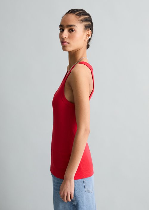 DfC ribbed tank top slim — Carmine Red