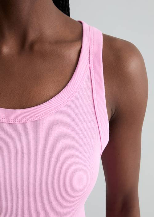 DfC Ripp-Tanktop slim Pale Bubblegum in Detailansicht