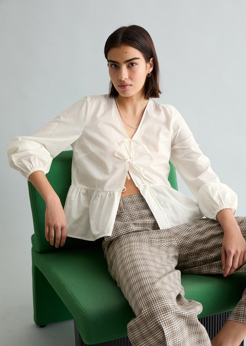 Relaxed bow blouse — Silky White
