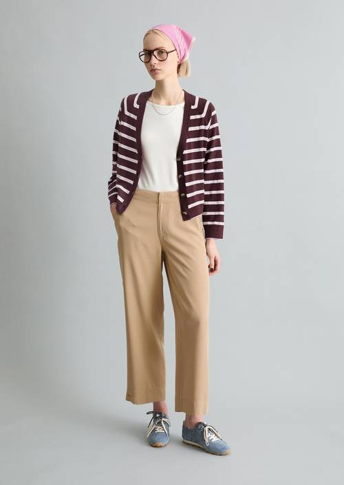 Hose relaxed Smoky Pine in Frontalansicht