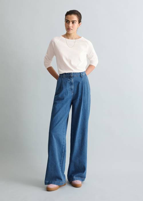 Jeans model Tomma wijd Medium Blue in vooraanzicht