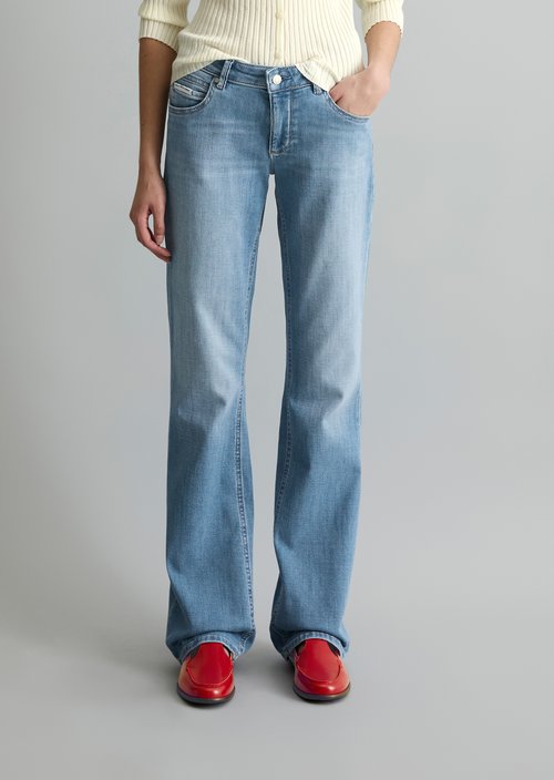 Jeans model Nella bootcut — Bright Blue