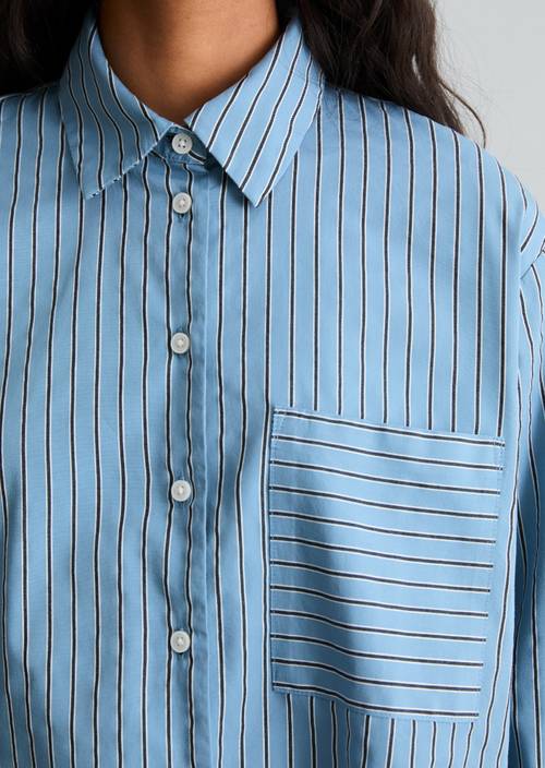 Regular gestreepte blouse Light Blue in detailaanzicht