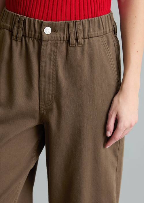 Barrel-Pants cropped Hazelnut Brown in Detailansicht