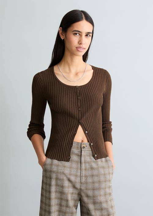 Rippstrick-Cardigan slim Hazelnut Brown in Frontalansicht