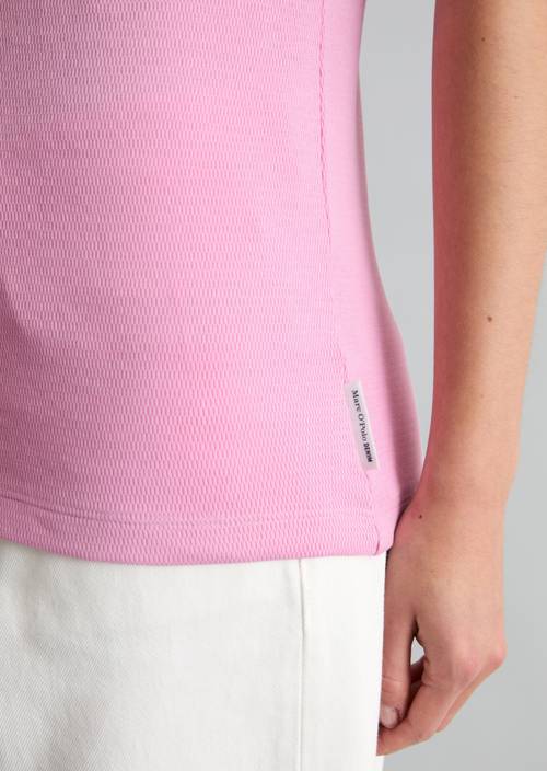 DfC T-shirt with structure relaxed Pale Bubblegum in detail view