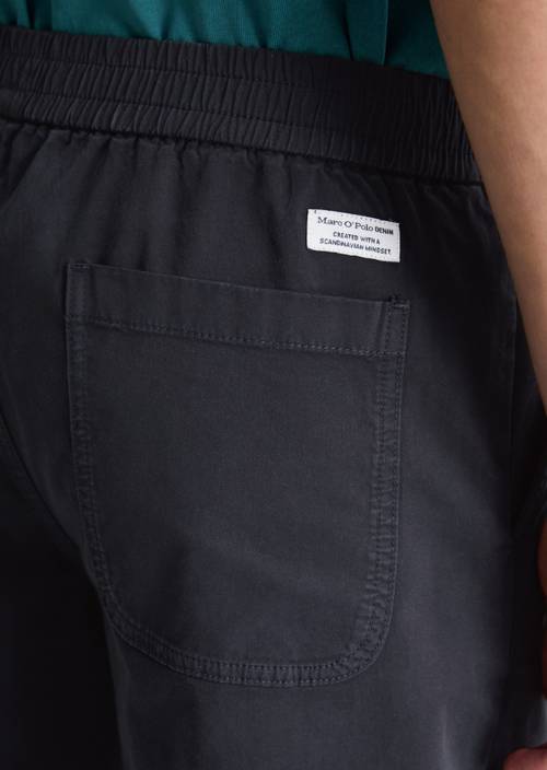 Twill-Jogger-Shorts regular True Navy in Detailansicht